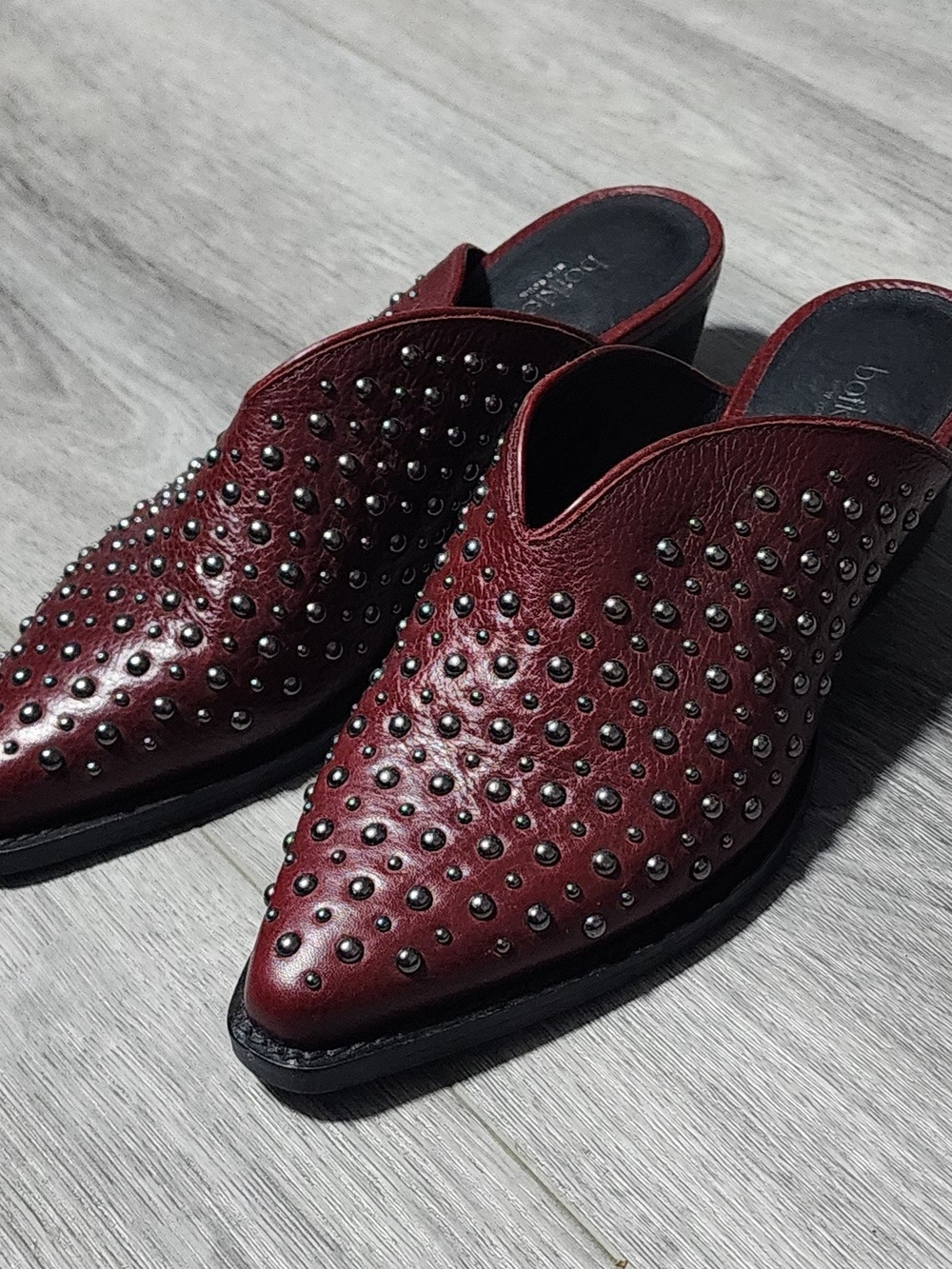 Botkier Truxie Burgundy Studded Leather Mules Shoes Slip On Womens Size 5.5